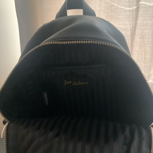 SOLD DO NOT BUY‼️‼️VICTORIA SECRET BAG🖤 - Picture 4 of 4